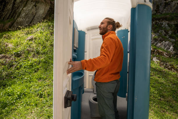 Best Porta potty delivery and setup  in Fredonia, NY