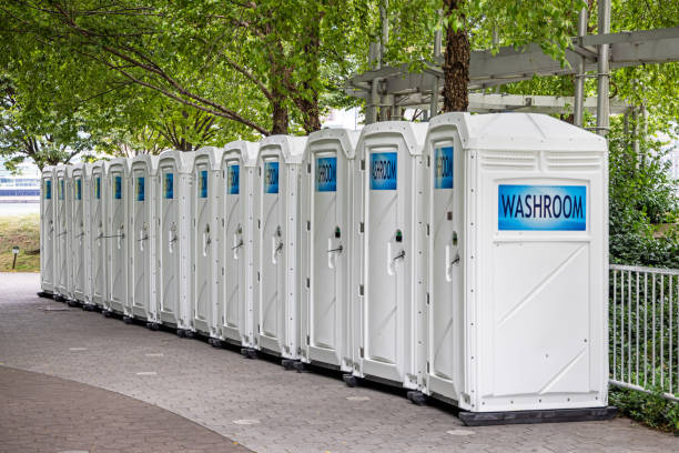 Best Temporary restroom rental  in Fredonia, NY